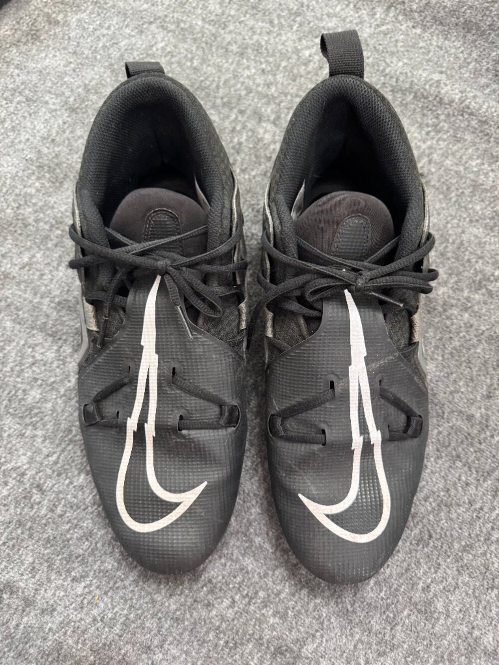 Men's Football Cleats Size 11.5